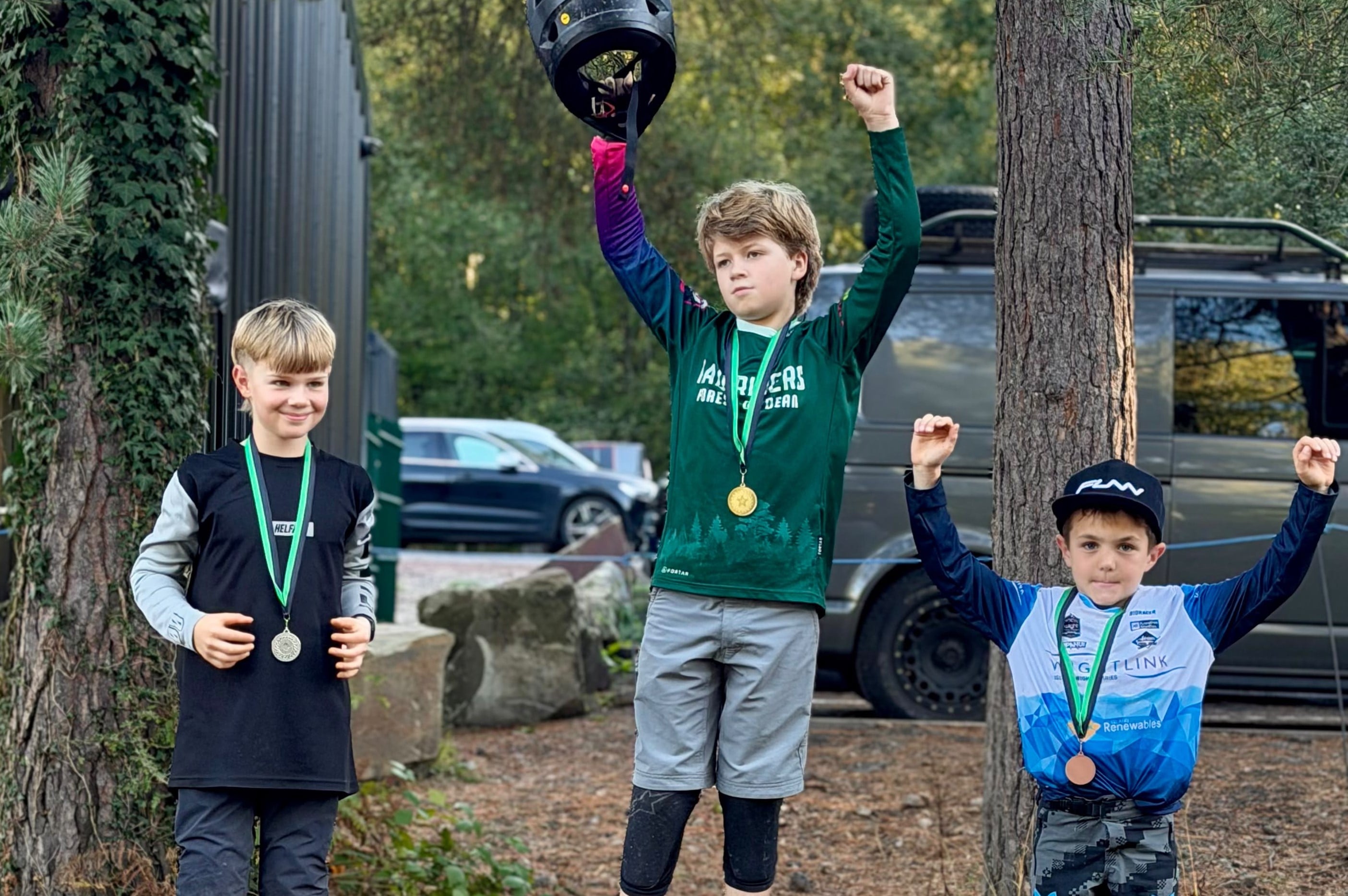 DOUBLE CYCLING PODIUM FOR FINLEY AS YOUNGER BROTHER AYRTON MAKES RACING DEBUT
