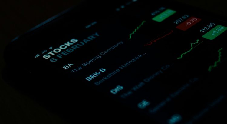 WHY MORE PEOPLE ARE EXPLORING STOCKS AND SHARES ISA FOR THEIR LONG-TERM SAVINGS